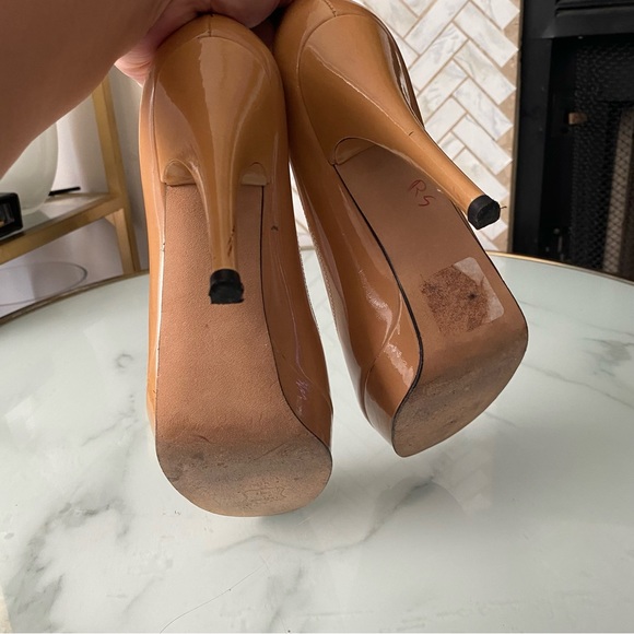 Stuart Weitzman nude opentoe heels - Picture 5 of 10